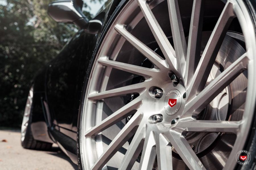 Колеса Lexus LC500 Obsidian on Vossen Wheels (VPS-305T) 2019 года  (фото 5 из 18)